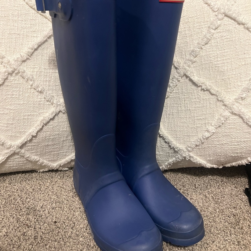 Hunter boots blue size 8